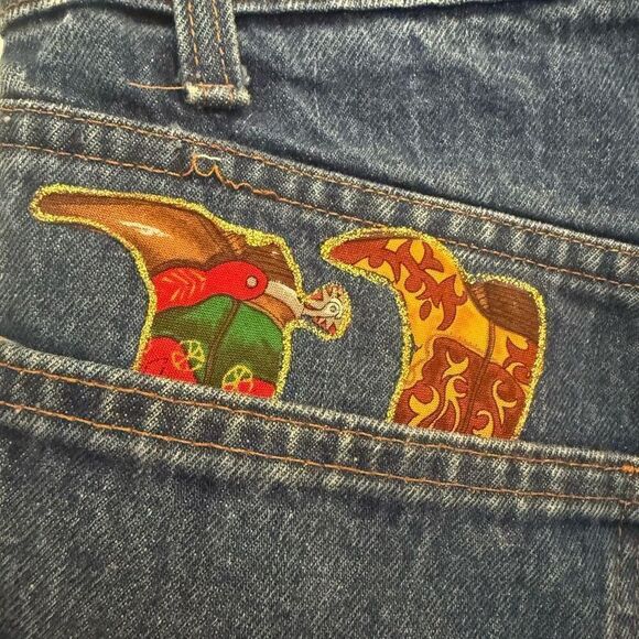 Levi’s Upcycled Cowboy Cowgirl Western Boot Applique Denim Shorts Orange Tab Siz - Picture 4 of 8
